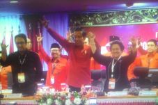 Prananda Prabowo Minta...