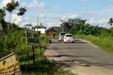 Badan Jalan Terkikis,...