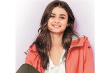 Taylor Hill, Laris Manis...