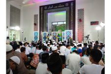 500 Anak Yatim Terima...