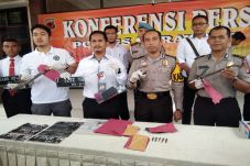 Terekam CCTV, Penjaga...
