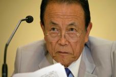 Menteri Jepang Kembalikan...