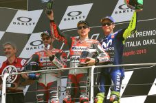 Jorge Lorenzo : Tak...