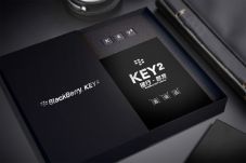 Gambar BlackBerry Key2...
