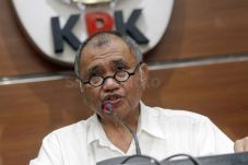 SE KPK, Pejabat Dilarang...