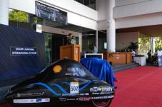 Mobil Listrik Sapuangin...