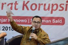 Bupati Purbalingga Ditangkap,...