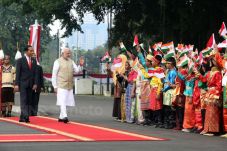 Perusahaan India Siap...