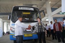 DAMRI Buka Layanan Penumpang...