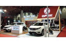 DFSK Glory Tampil di...
