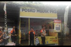 PKS Buka 100 Posko Mudik...