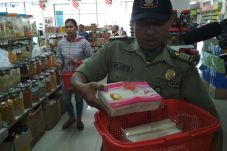 Satpol PP Salatiga Sita...