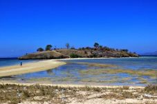 Fenomena Pantai Terbelah...