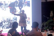 Hanya Surabaya dan Solo...