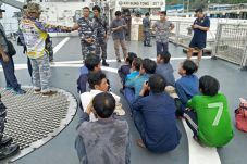 KRI Bung Tomo-357 Tangkap...