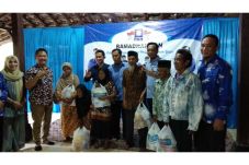 PAN Santuni Ratusan...
