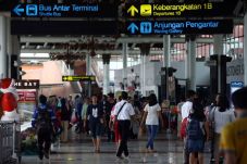 Pemudik Lebaran di Bandara...
