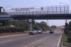 Antisipasi Macet Keluar...