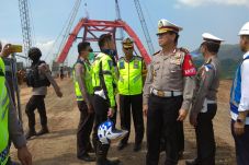 Jembatan Kali Kutho...