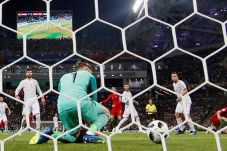 Tiga Kali Dijebol Ronaldo,...