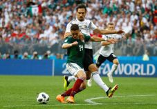 Bek Timnas Jerman: Meksiko...