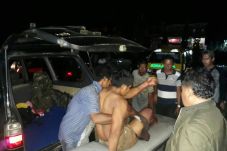 Warga SAD Serang Polsek...