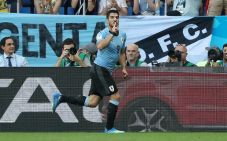 Oscar Tabarez: Permainan...