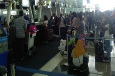 Arus Balik di Bandara...