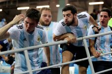 Fans Argentina Kecewa;...