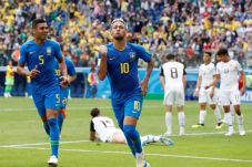 Dramatis, Brasil Singkirkan...