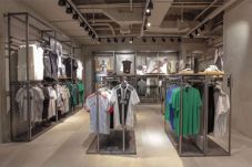Konsep Toko Retail Terbaru...