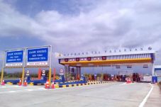 Jokowi Resmikan Ruas...