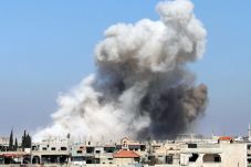 Tantang AS, Assad Serang...