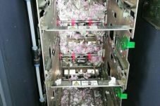 Masuk ke ATM, Tikus...
