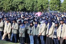 UGM Lepas 5.992 Mahasiswa...