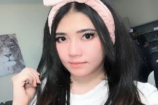 Keren! Lagu Sayang Via...