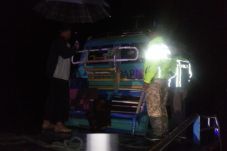 KM Risma Marisi Kecelakaan...