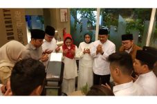 Gus Ipul-Puti Doa Bersama...
