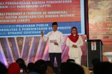 Debat Pilgub Jatim,...