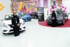 Arab Saudi Izinkan Wanita...