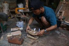 Kreatif, Pemuda Ini...