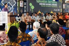 Dibuat Jalan Layang,...