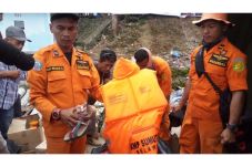 Diduga Bangkai KM Sinar...