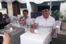 Nyoblos di TPS 19, Calon...