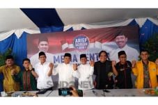Lawan Kotak Kosong,...