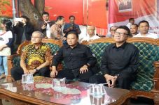 Paslon Petahana Sinjai...