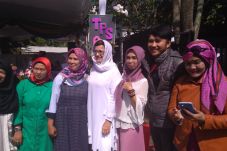 Nyoblos di TPS 01 Dago,...