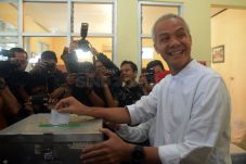Quick Count Indo Barometer,...