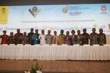 Kementerian BUMN dan...