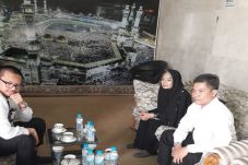 Jamaah Umrah Terlantar,...